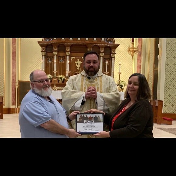 Meet your Poshers , Ray & Sue - Picture 4 of 17